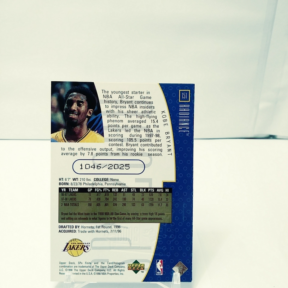 1998 Kobe Bryant SPx Finite Radiance card #151
